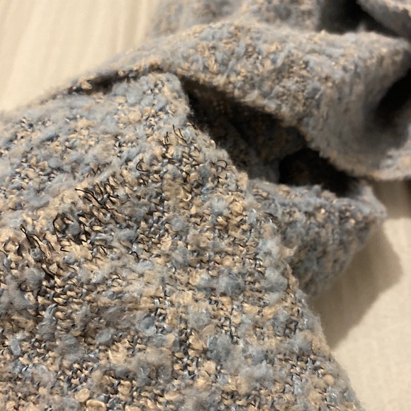 Pastel infinity scarf - Picture 2 of 2